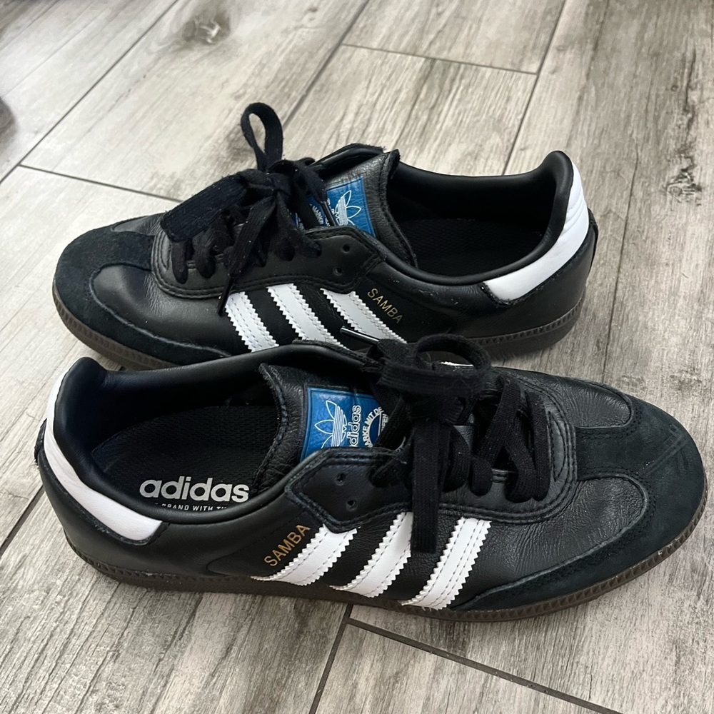 Black sambas size 8